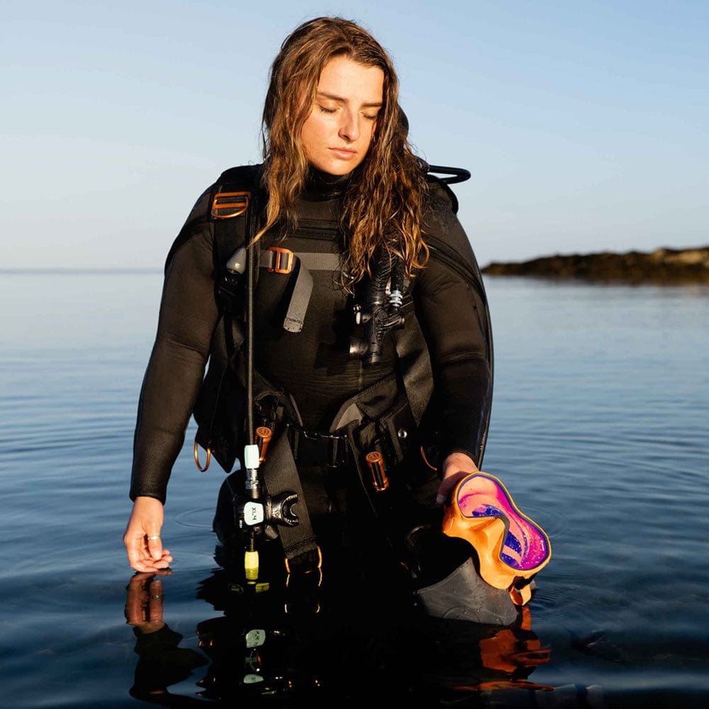 Apeks Exotec BCD at Oyster Diving