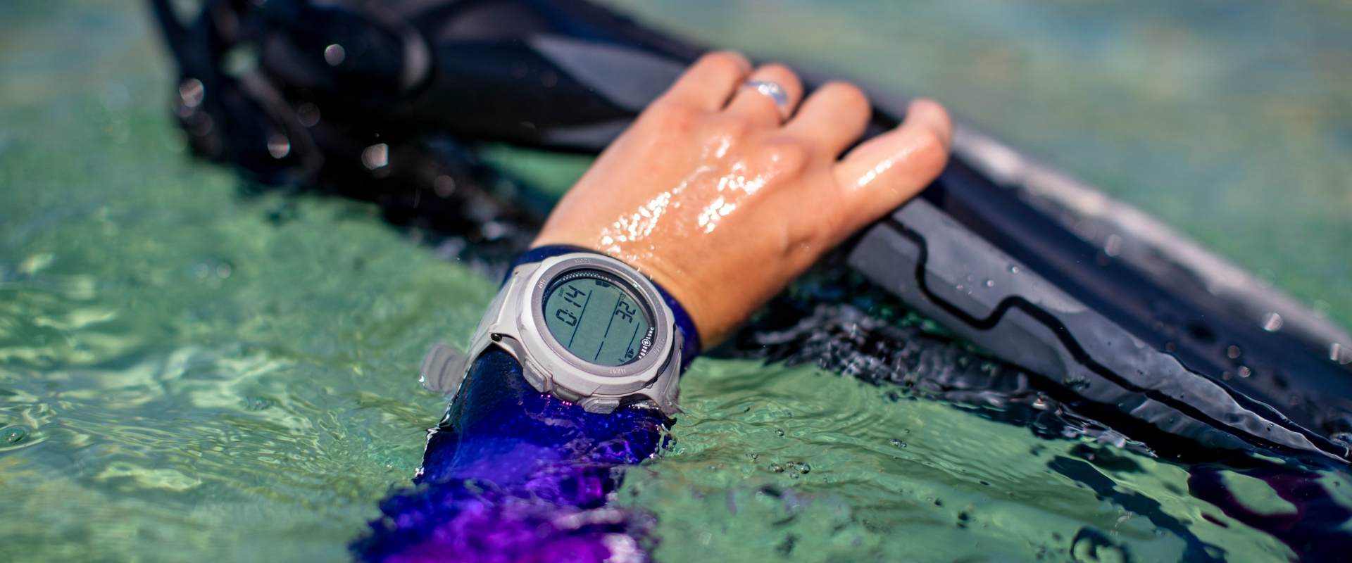 Scuba Diving Computers by Oyster Diving