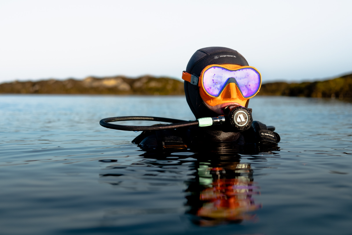 Apeks VX1 mask reviewed -Is it the best mask - it's not all clear!