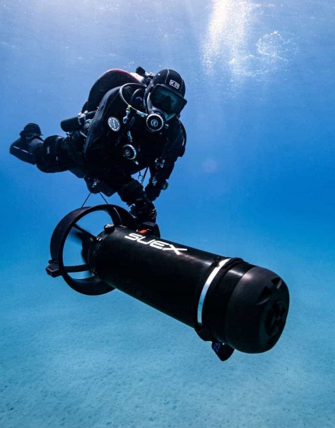 Scooters & DPVs – Oyster Diving Shop